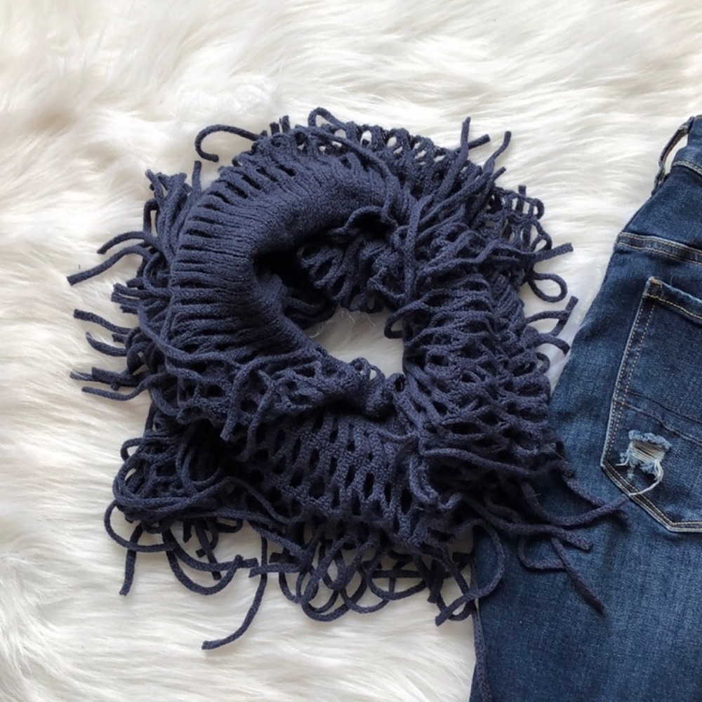 🎀1 LEFT🎀 Blue Fishnet Fringe Infinity Scarf